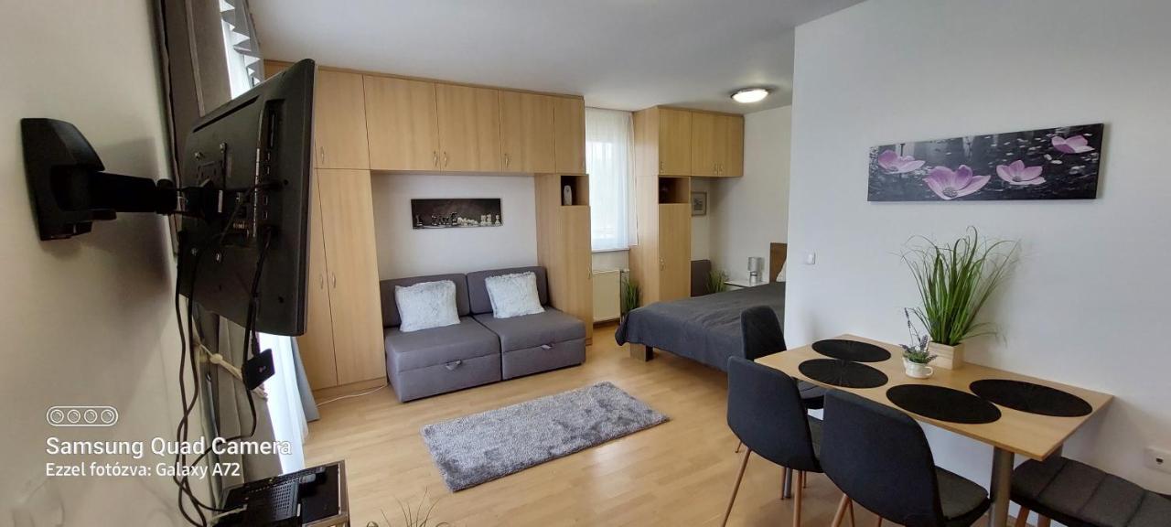 Beszedes-Lak, Aranypart Apartment Siofok Exterior photo